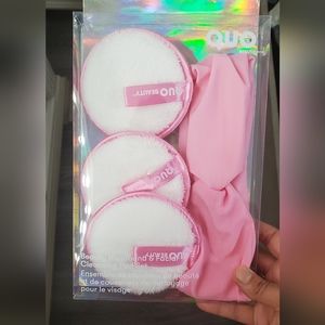 Quo headband and facial cleansing pad set
